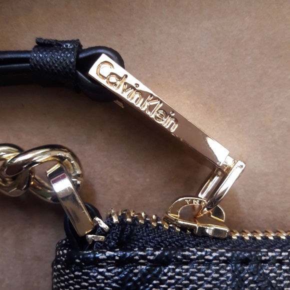 NWT Calvin Klein Logo Mini Crossbody Bag Purse - Picture 5 of 5